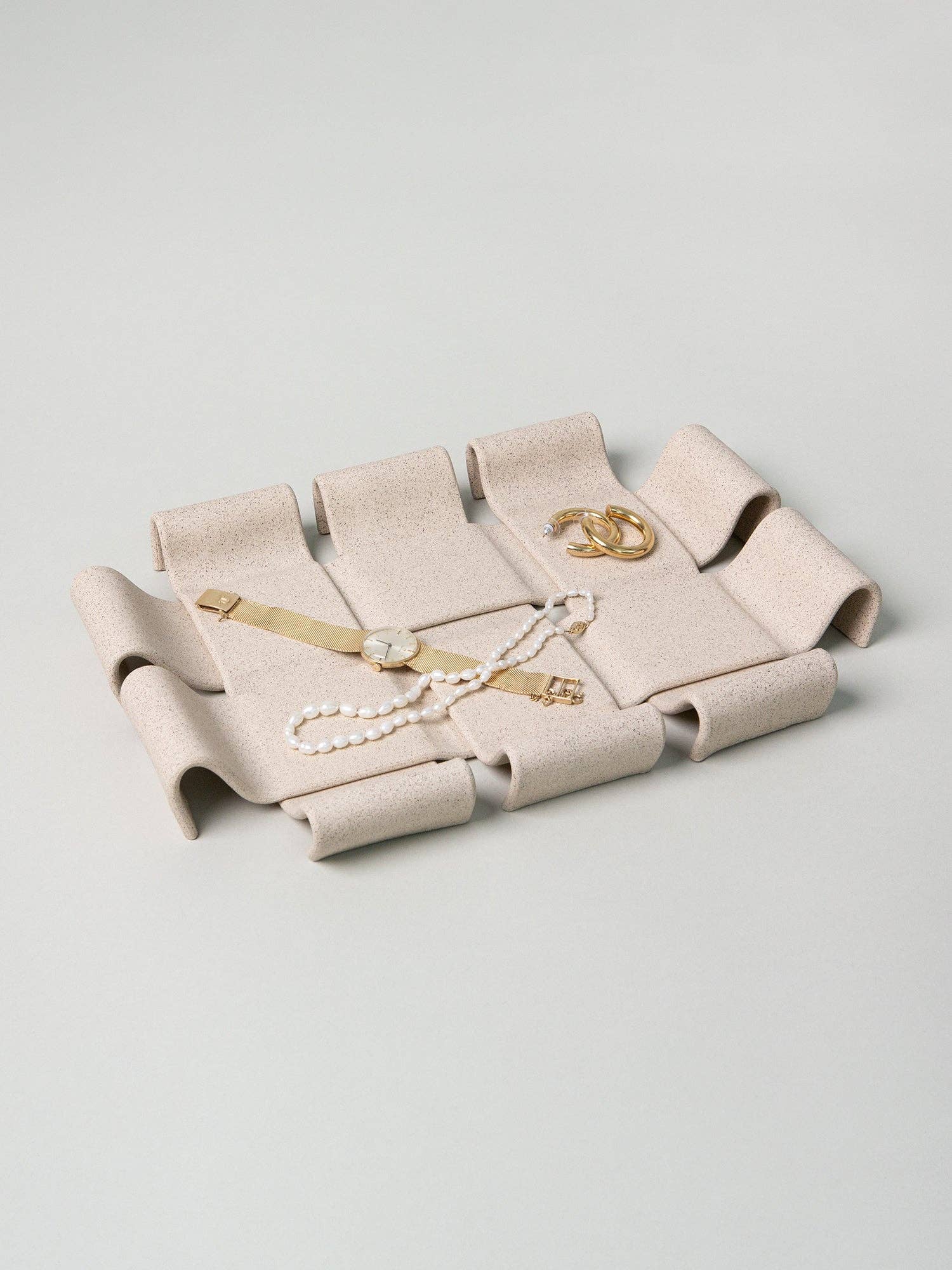 Gala Tray in Sand