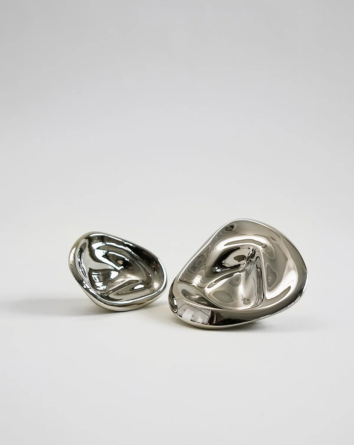 Large Ripple Hook in Titanium