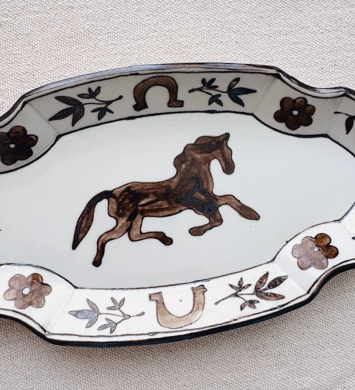 Oval Horse Party Dish