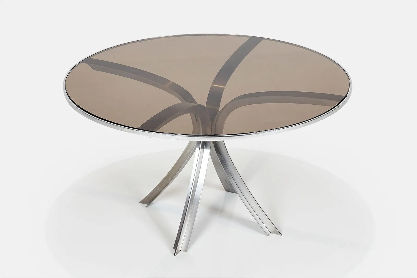 Xavier Feal Round Dining Table