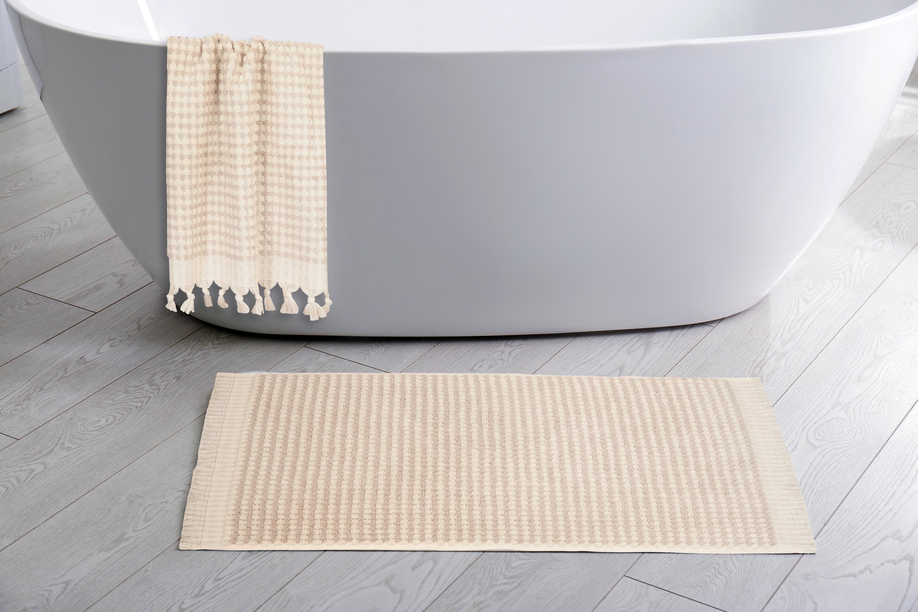 Dots Bath Mat